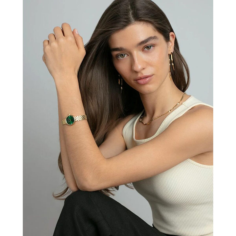 V3H557AC8A5D5AF24215E32AF331CD09854R6733186P4