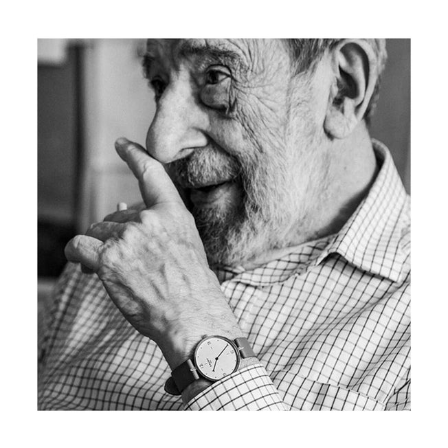 V8HFA4FB9DA1B24E8BD9CE972828D9CE126R4355956P1