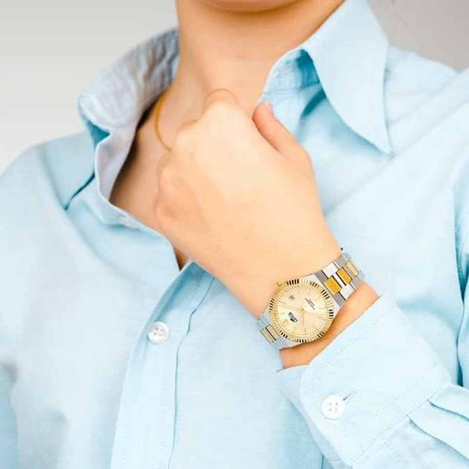 V8HD4933E0AFF7EDDD2E1214B233392252AR7382877P3