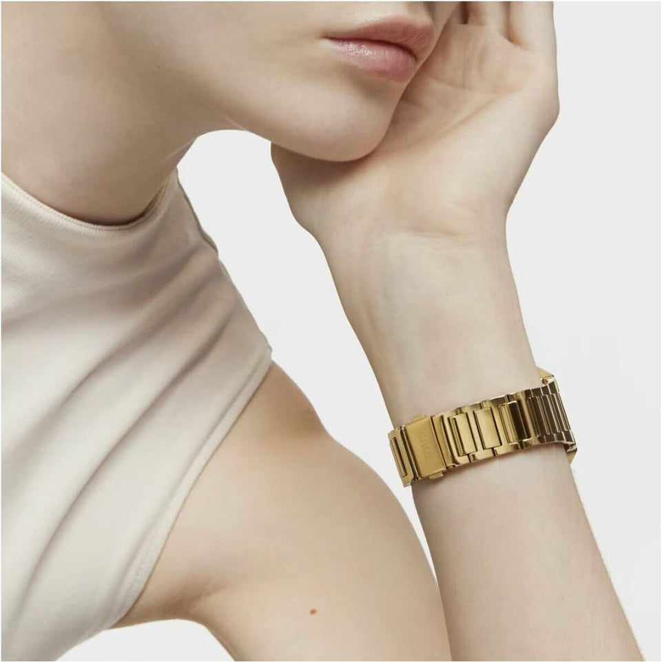 V8H2A584E5F97DBBE8E911C2462858A26BCR7610038P7