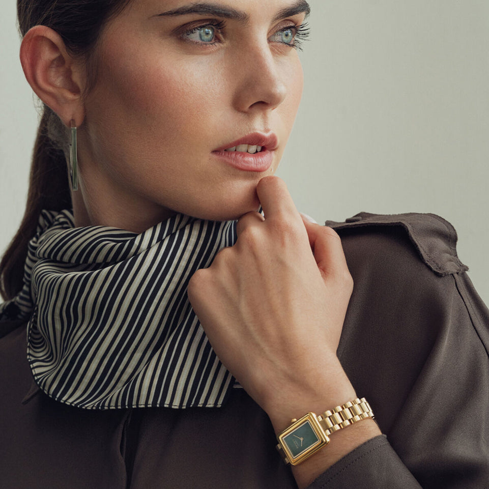 V2HD52141EB2F703986151856C8830E2034R7706138P4