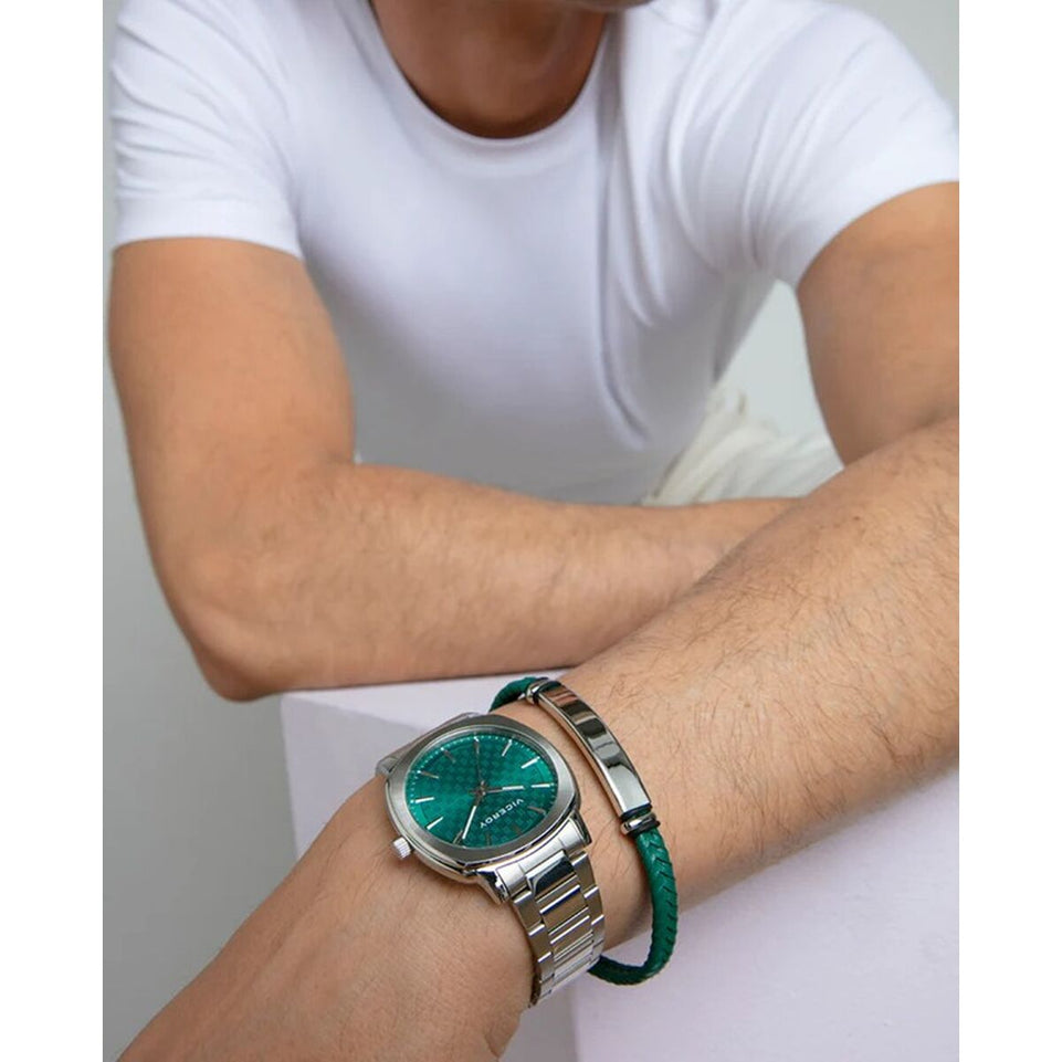 V3HE1CB790BB7C2F8BD496AC64248D01572R6733064P3